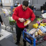 Le porte-monnaie des ménages américains souffre de la forte inflation. (Archives)